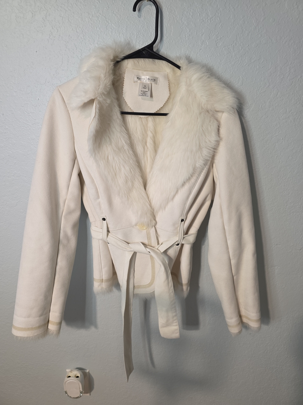 Vintage White House Black Market Ivory Faux Suede Fur Collar Belted JacketXS Y2K